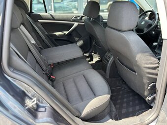 Škoda Octavia Combi 1.9 TDI PD Elegance 2009 264000km - 13