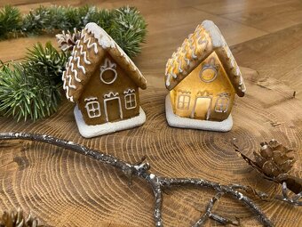 Led medovníkový domček - 13