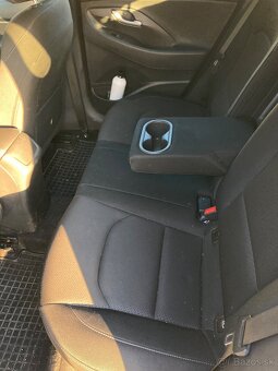 Hyundai i30 1.6 CRDi - 13