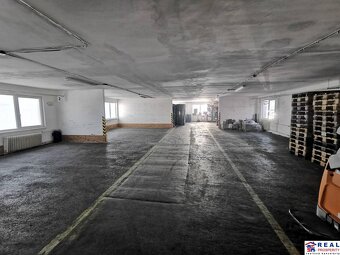 STROJNÍCKA:  SKLAD č.4 - 228 m2,sociálne záz.,kanc.+spev. pl - 13