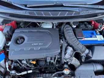 Kia Ceed 1.6 CRDi VGT - 13