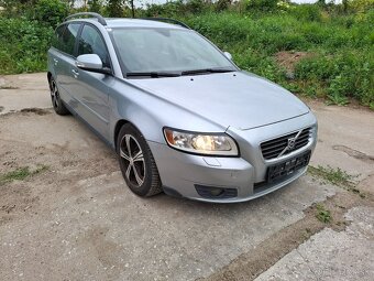Volvo V 50 2.0 Diesel 100kw Kombi Automat Klima/Na opravu//. - 13