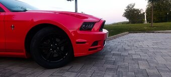 Ford Mustang 3.7 V6 California - 13