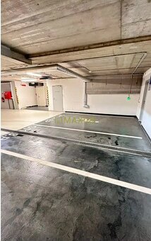 Jégeho alej V - 2-izbový byt s dvoma pivnicami a výnimočne k - 13