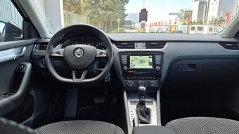 Škoda Octavia 1.4 TSI 150k Business DSG - 13