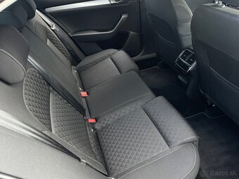 Škoda Superb 2.0 TDI SCR Live DSG - 13
