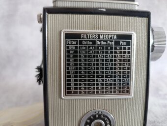 Starý československý fotoaparát Flexaret VII s krabici a pou - 13