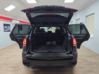 BMW X5 M-Packet xDrive 30d A/T, 190kW - 13