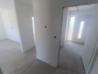 Novostavba 4 izb.rod.domu,809 m2 - Budatinska Lehota, KNM - 13