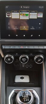 Renault Clio, Limited , benzín , 27 tisíc km , Záruka - 13