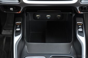 Kia Sorento 1.6 T-GDI HYBRID 4X4 AUTOMAT 7_MIESTNE SR 2021 - 13