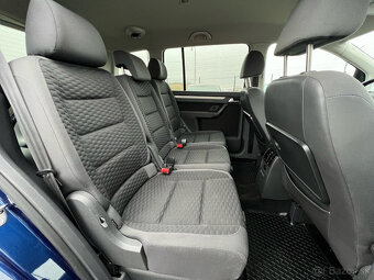 VW Touran FL 1.9 TDI diesel, 77kW, MT/6, rok:03.2010. - 13