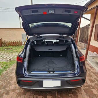 Mercedes EQC 400 4x4 408 koní - 13