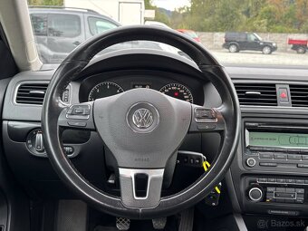 Volkswagen Jetta 1.6 TDI Comfortline - 13