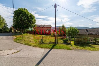 Ponúkame na predaj pozemok na výstavbu rodinného domu - Nižn - 13