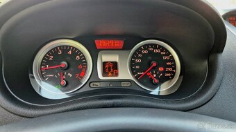Predám Renault Clio Exclusive 1.6 automat - 13