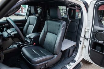 Toyota Hilux Extra Cab 2.8 D-4D Invincible 4x4 - ZÁRUKA - 13