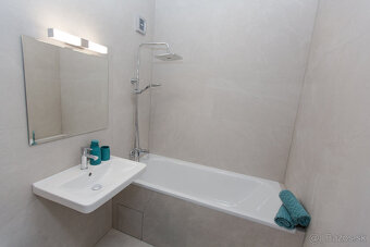 NA PREDAJ 3-izb.byt Petržalka, kompletná rekonštrukcia - 13