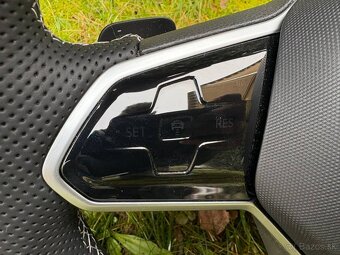R line dotykový kožený - vyhrievaný - VOLANT VOLKSWAGEN - 13