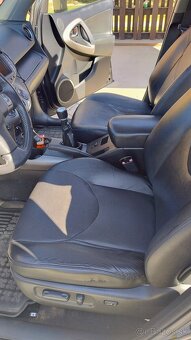 Toyota RAV4 4x4,2,2 100kw 2007 - 13