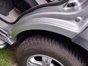 Kia Sorento 2,5 CRDI 103KW 4x4 - 13