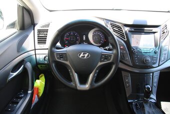 HYUNDAI i40 Business 1,7 CRDi 104 kW A/T - 13