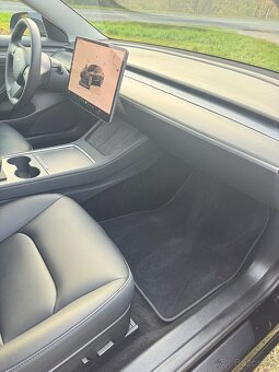 Tesla model 3 Refresh Štandard Range - 13