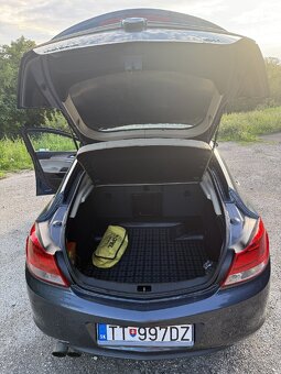 Opel Insignia 1.8 - 13