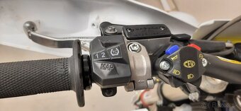 HUSQVARNA FE250 - 13