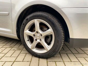 Volkswagen Touran 7 miestny - 13