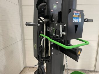 Štiepačka – traktor PTO - HOFMAN REX T-30K - 13
