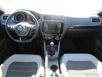 Volkswagen Jetta 2.0 TDI 150k Business Highline - 13