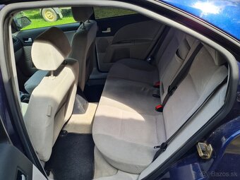 Ford Mondeo TDDI 2.0 Ghia - 13