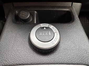 Nissan X-Trail 2.0 dci 110kw 4x4 2014 - 13