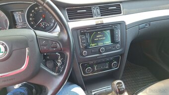 ŠKODA SUPERB COMBI 2.0 TDI. - 13