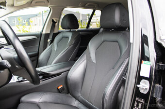 Bmw 5 Touring 530i 4x4 xDrive Sport benzín automat - 13