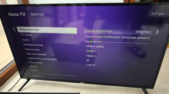 40" Roku select series smart TV 1080p - 13