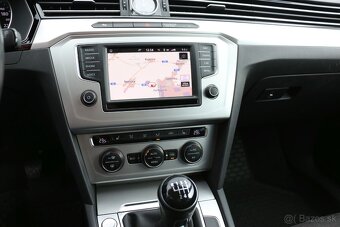 Volkswagen Passat Variant 2.0 TDI BMT Business Comfortline - 13