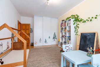 REZERVOVANÝ ZREKONŠTRUOVANÝ 3 IZBOVÝ BYT S LODŽIOU - 13