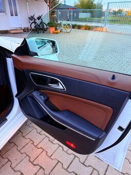 Mercedes-Benz CLA Shooting Brake SB 200 d A/T - 13