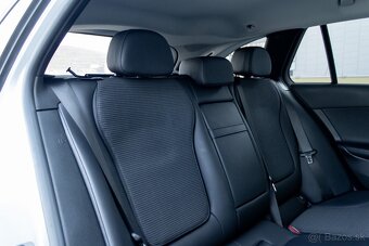 Mercedes C trieda T - 13
