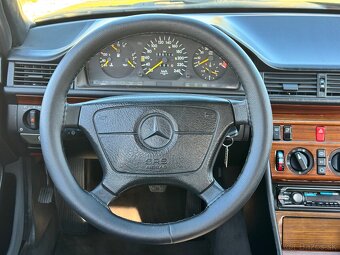 Mercedes w124 E trieda - 13