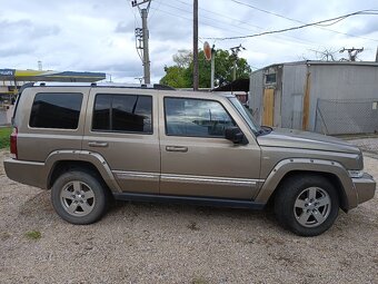Jeep Commander - 13