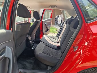 Volkswagen Polo 1.2 TSi BMT Comfortline 90k M5 (benzín) - 13