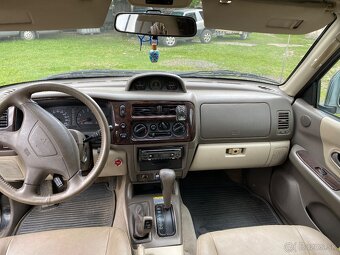 Mitsubushi pajero sport 3,0 benzín +plyn - 13