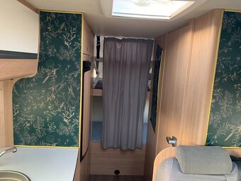 Obytný automobil GLÜCKSMOBIL A68 Alkovna - 13