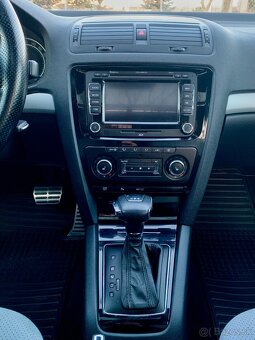 ŠKODA OCTAVIA RS COMBI 2009 2.0tdi 125kw DSG/WEBASTO/SIBER - 13