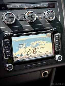 Volkswagen Touran 2.0 TDi DSG Highline - 13