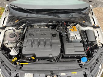 Škoda octavia 1.6tdi - 13