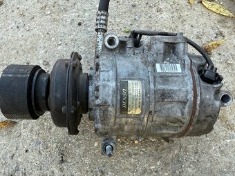 Predám - rozpredám VW T5 , DSG, verzia LONG, ťažné 2500 kg - 13